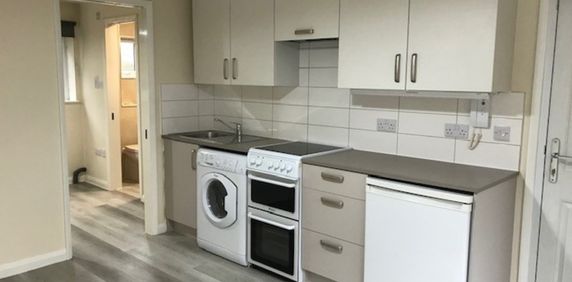 Kingfisher Court, Halifax Road, Cambridge - Photo 2