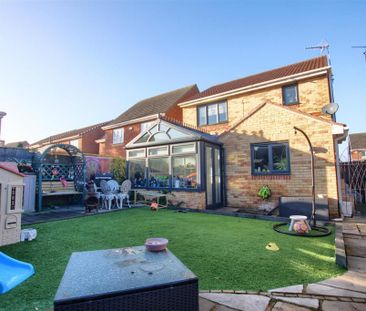 3 bedroom detached house to rent - Photo 4