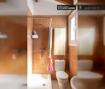 Room in a shared 4-bedroom apartment for rent in Sol, all bills included. - Foto 4