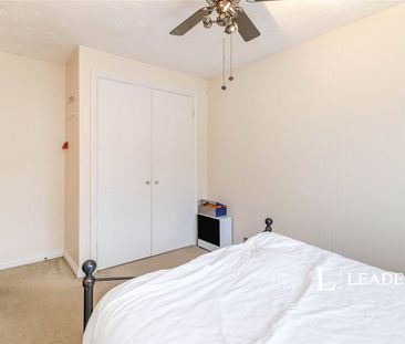 2 bedroom property to rent Parry Drive, Weybridge, KT13 - Photo 6
