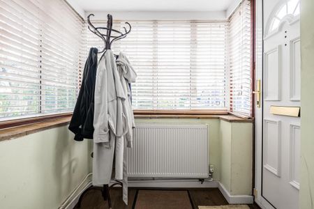 2 bedroom semi-detached house to rent - Photo 3