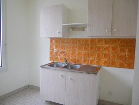 Location Appartement 2 pièces 39m² TOURS 37000 - Photo 3