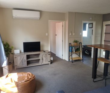 Cozy and Convenient One-Bedroom Ground Level Flat in an Ideal Locat... - Photo 4