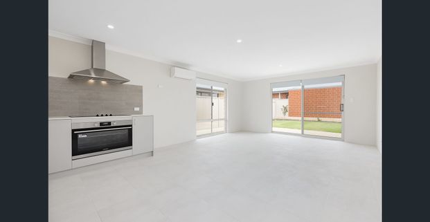 Fresh 4x2 Family Home - Photo 1