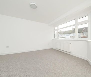 5 bedroom semi-detached house to rent - Photo 3