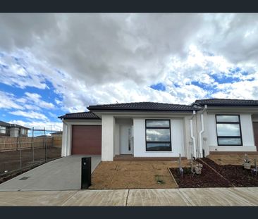 10 Pettigrew Street, Mambourin, Vic 3024 - Photo 4