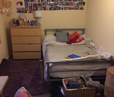 Room in a Shared House, Beechbank Road, L18 - Photo 4