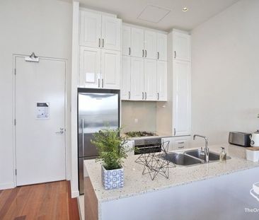 Central Location - Fully Furnished - Photo 6