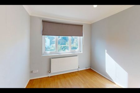 3 Bed Terraced House, Greyhound Terrace, SW16 - Photo 4