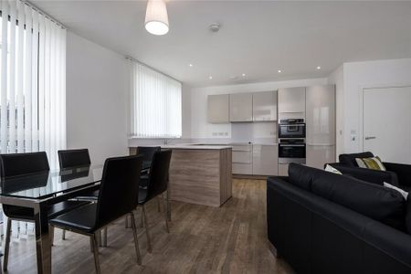 3 bedroom apartment to rent - Photo 3