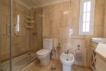 1-bedroom apartment for rent in the area of El Duque (Costa Adeje) in the residential complex El Veril.