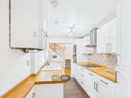 3 bedroom property to rent - Photo 3