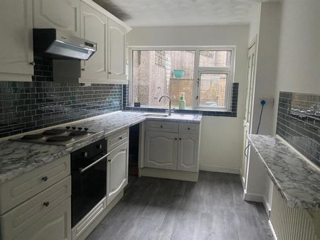 House For Rent Glan Ebbw Terrace, Abertillery - Photo 2