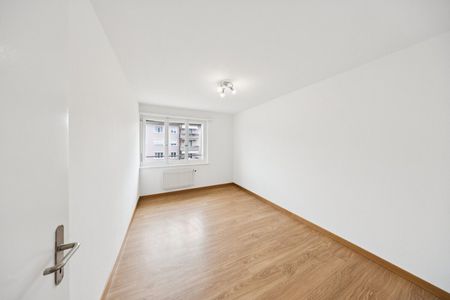 Comfortable 4-room apartment for rent in Spiez - Photo 2