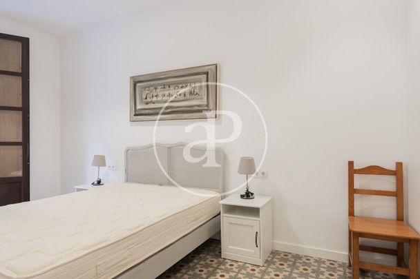 Apartment for rent on Carrer de les Moles (Eixample) - Photo 1