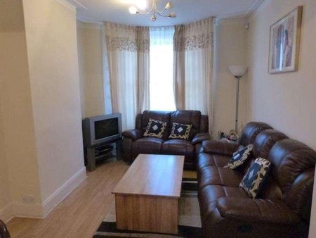 Hawthorn Road, Edmonton, N18 - Photo 3