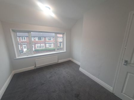 3 bedroom terraced house to rent - Photo 3