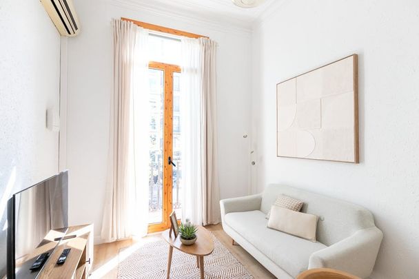 Carrer dAragó, Barcelona, Catalonia - Photo 1