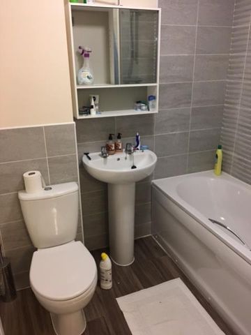 2 bedroom terraced house to rent - Photo 3