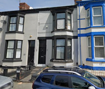 Spellow Lane Room 2 (Double En-suite) - Photo 1