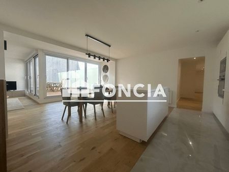 Appartement • Gare - Photo 2