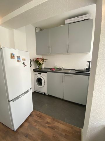 Vollmöbliertes 1-Zimmerapartment in Mann ... - Photo 2