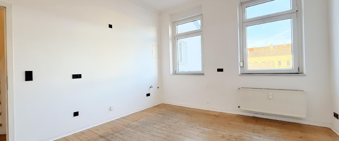 GROßZÜGIGE MASIONETTEWOHNUNG MIT 139M² IM ZENTRUM ZU MIETEN! - Photo 1