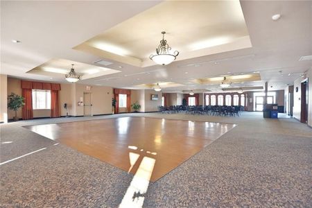 For Lease - 26 Manitoulin Trail, Hamilton, Ontario - Photo 5