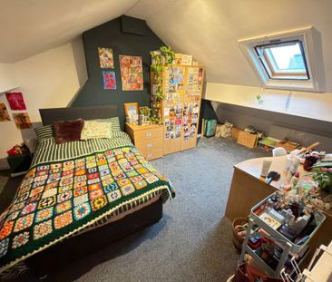 4 bedroom terraced house to rent - Photo 6