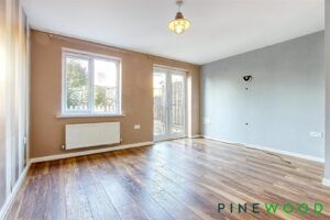 3 BEDROOM House - End Town House - Photo 2