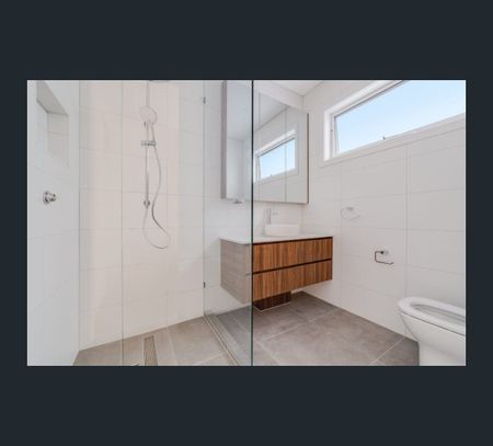 21B Richelieu Street, Maidstone, Vic 3012 - Photo 2