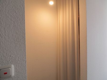 Helle 3-Zimmer-Wohnung mit südlich ausgerichteter Dachterrasse ab sofort bezugsfrei! - Photo 4