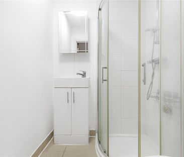 Studio to rent - Photo 6