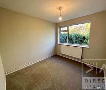 2 bedroom property to rent in Ashtead - Photo 2