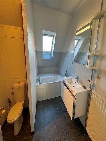 Location Appartement 3 pièces 42m² - Photo 2