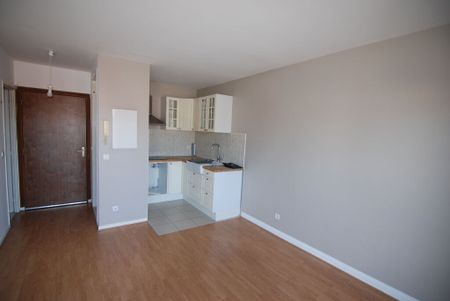 Location appartement 1 pièce, 27.00m², Pontault-Combault - Photo 2