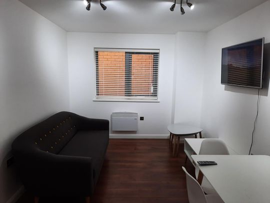 1 bedroom flat to rent - Photo 1