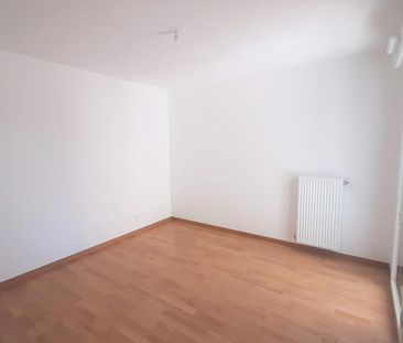 location Appartement T2 DE 52.65m² À GEX - Photo 5
