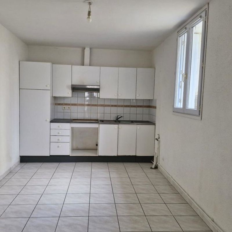 Maison À Louer - Photo 1