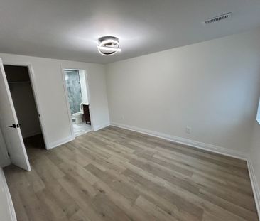 For Lease - 844 Crowells Street, Oshawa, Ontario - Photo 2