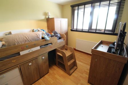 4 bedroom bungalow to rent - Photo 5