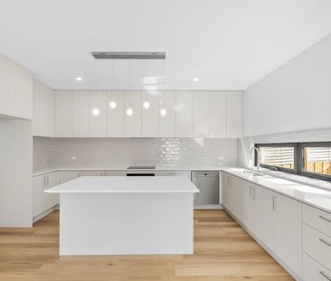 PREMIUM FAMILY HOME IN SOUGHT AFTER LOCATION - Photo 4