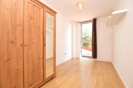 Rye Lane, London, SE15 - Photo 3