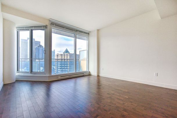 360 René-Lévesque Ouest, Montréal, QC - Photo 1