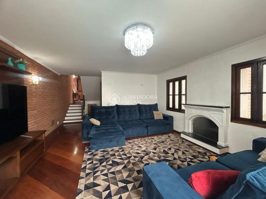 Sobrado com 3 quartos e 265m² para alugar em Vila Alzira, Santo André. - Photo 1