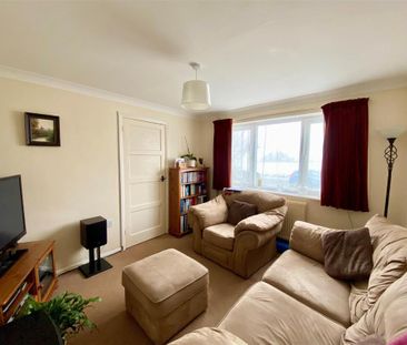 2 bedroom end of terrace house to rent - Photo 1
