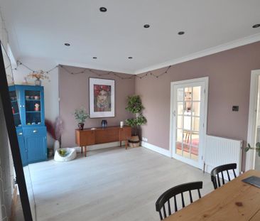 3 bedroom terraced house to rent - Photo 5