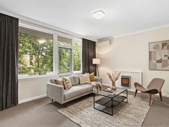 Toorak - Photo 1