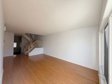 For Lease - 128 Sorento Street, Barrhaven, Ontario - Photo 3