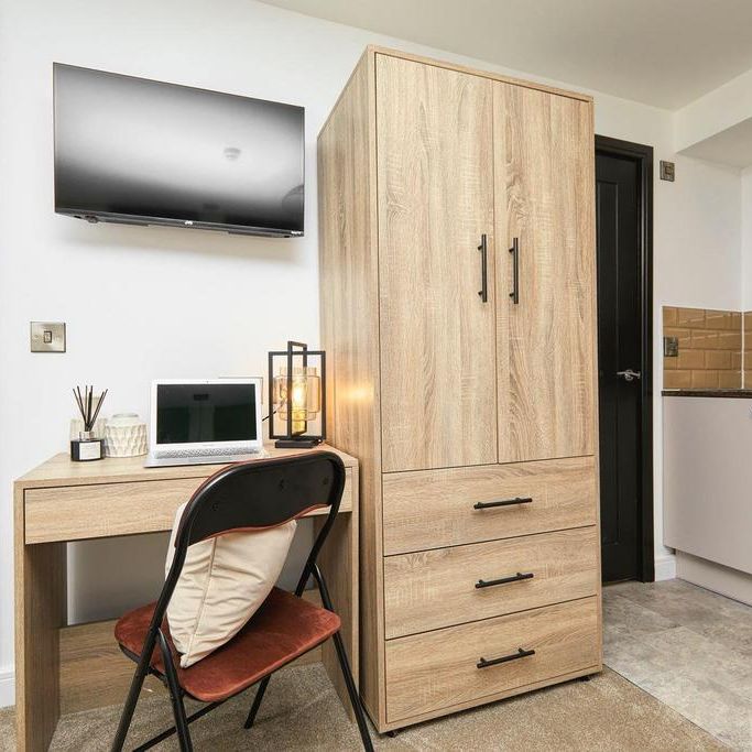 Studio to rent - Photo 1